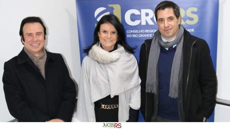 Presidente da JucisRS participa da abertura do Seminário de Gestão e Desenvolvimento do CRC/RS
