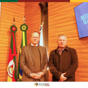 A Junta Comercial, Industrial e Serviços do Rio Grande do Sul (JucisRS) promoveu, na manhã desta quarta-feira (24), a 10ª reunião ordinária do Subcomitê Estadual da Rede Nacional para a Simplificação do Registro e da Legalização de Empresas e Negócios (Redesim RS), na sede da Federação das Associações de Municípios do Rio Grande do Sul (Famurs), em Porto Alegre.