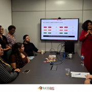 Ação realizada na segunda-feira (19/10) reconhece o trabalho dos profissionais responsáveis pelos serviços digitais e destaca a representatividade feminina e negra na tecnologia